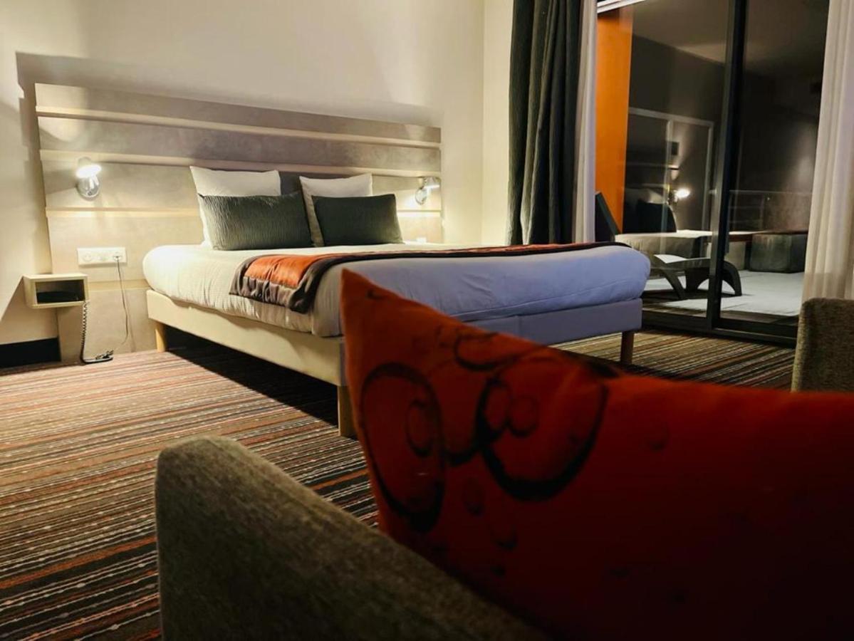 Hotel Au Coeur Des Bulles à Loches-sur-Ource Extérieur photo